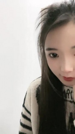 重磅回归，苏州G奶校花，真实线下可约【我不是学妹】，雪白美乳~多汁大肥逼，馒头穴名器还有张好脸蛋，没有一处软肋 截图7