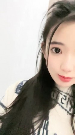 重磅回归，苏州G奶校花，真实线下可约【我不是学妹】，雪白美乳~多汁大肥逼，馒头穴名器还有张好脸蛋，没有一处软肋 截图14