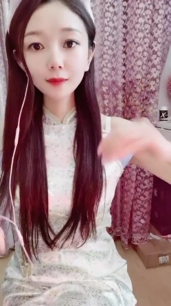 这是个神仙级别的美女，抖音小网红，十几万粉丝【甜心小西柚】清纯邻家乖乖风舞蹈专业养成的好身材，菊花小穴粉嘟嘟惹人爱 截图11