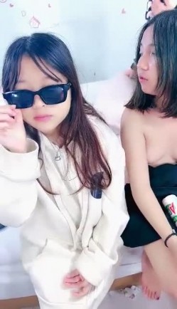 20小时核弹！一群小妹妹被渣男换着干！【青春美少女】属实壮观！其中有一个小妹我认为非常极品 截图14