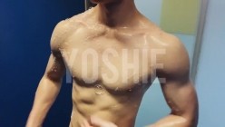 风流倜傥，健身男模，约炮大神【YoShiE冰块】爆肏各种美女健身婊，非常带劲儿 截图9