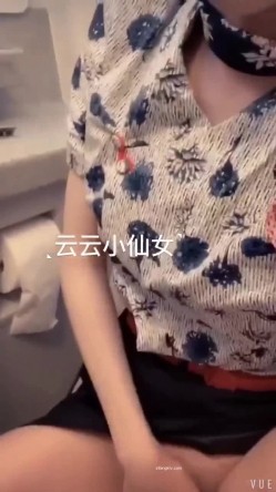 【真实空姐 ️稀缺航空】极品制服『空姐』反差婊私拍集 佳妮空姐多名女神接机啪啪 穿空姐制服做爱 截图7