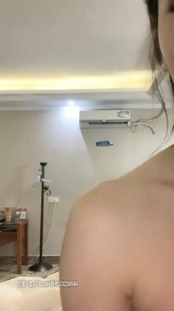 恩熙熙高颜值妹子和闺蜜浴室洗澡诱惑，舌吻浴室湿身互摸翘屁股特写 截图15