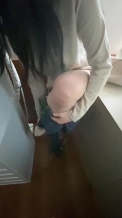【极品高端泄密】漂亮的混血教会美女被搞上手 跪舔真细致 极品丰臀无套骑乘画面感超赞 抽插豪乳乱颤 高清1080P原版 截图3