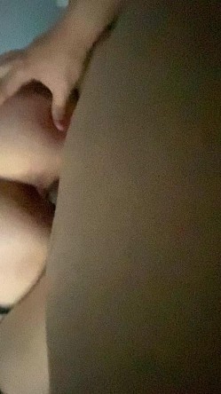【极品高端泄密】漂亮的混血教会美女被搞上手 跪舔真细致 极品丰臀无套骑乘画面感超赞 抽插豪乳乱颤 高清1080P原版 截图14