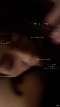 推特新晋约啪大神肌肉帅哥「热带鱼」来江苏看明星演唱会的清纯女，不忘找我约炮，露脸口交，后入啪啪 截图4
