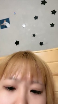 清纯学生妹 新人【雯雯是头猪】首次平台啪啪大秀 清纯外表却是满身符文 与金主床上激情啪啪 截图6