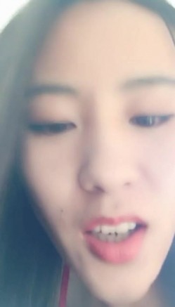 173性感情趣网衣漂亮淫妻主播自扣逼逼喷水秀 手速超快叫声好淫荡 截图11