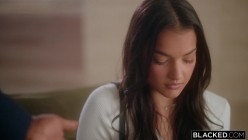 Blacked.26.01.18.Zara.Petite.Beauty.Gets.Filled.Up.By.BBC.XXX.1080p.MP4-P2P[XC] 截图4