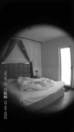 【最新流出解密 ️安防摄像头】猥琐姐夫偷情漂亮小姨子连操两次 叫声淫叫“姐夫 再来一次啊”超清3K原版 截图2