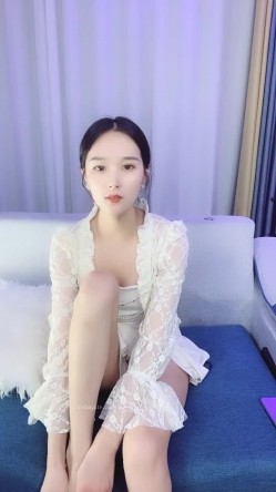 超级高档御姐！长得像明星童X，无敌甜美大长腿，把美腿伸直了自慰，高价密码房，声音甜美喜欢唠嗑，9分高颜值8分好身材 截图10
