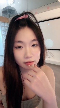 热门精品校花~【猫猫在校 】浴缸足交吃鸡 无套调教的好爽 截图1