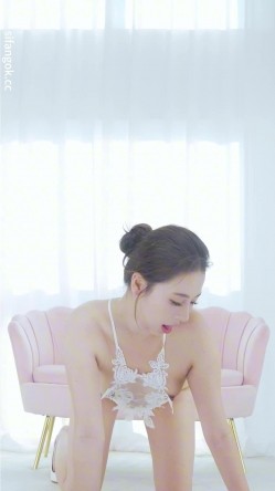 K8舞团绝版，女神级完美模特【悦迪】顶B电臀裸舞 截图16