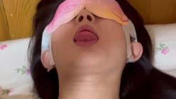 在北京的小红书美女【不吃鱼肉】被男友调教骚的不行 截图9