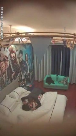 360偷拍系列 放送 极品大奶妹之暴力性爱 截图1