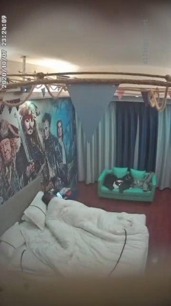 360偷拍系列 放送 极品大奶妹之暴力性爱 截图14