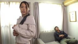 NGOD-146 パート先の中年男に駅の便所でハメられた妻 通野未帆 截图12