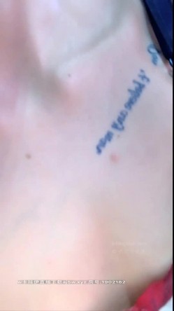 【你好迷人】户外勾引主播直播回放，户外勾引陌生人，厕所打炮，户外露出自慰 截图16