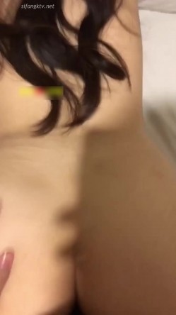 《精彩泄密》韩籍清纯颜值反差女分手多年也忘不了大肉臀馒头逼 截图2