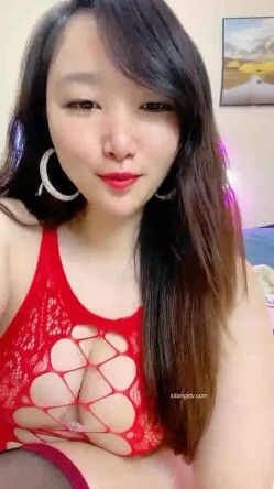 大屁股~极品翘臀~【欧美鹿鹿】4天5场~约啪大屌男~互舔内射 截图14