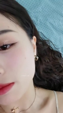 女神终于突破自我！【舞蹈老师糖糖】首次被干~疯狂喷水！这大长腿，高抬起来逼逼露出，插进去肯定爽爆了 截图12