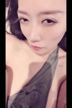 美乳模特网红《月暖如梵音》宾馆被大款老板丝袜开档纵欲 截图10