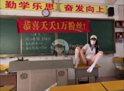 yaoyao0741(小夭) - 深圳南山03年极品露出反差学妹 表面文静内里淫荡自由穿梭校园露出 截图6