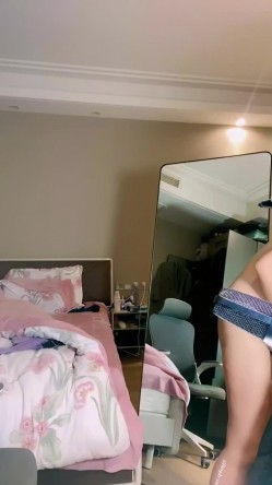 168-新品，完美C罩杯抖奶一字马女神【熙酱爱跳舞】全裸大摆锤古风舞，极品SS身材 截图12