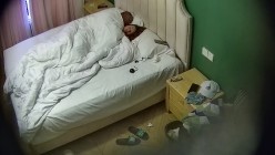 大学城 绝对是优秀的固定炮友 少妇不羞涩 男人直接上来就是大招猛冲 各种姿势都挨个来一遍 截图15