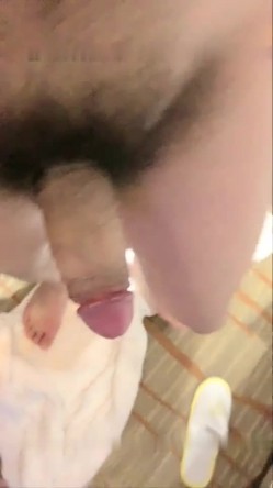 颜值不错出轨的小姨子双人啪啪秀 足交口交激情啪啪 截图16