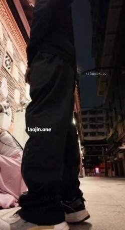 深夜的深圳，【江小凡】大哥特别定制，按照大哥要求搭讪的老头，奈何老头实在不配合，半露脸！ 截图11