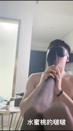 【身材超棒的黑丝美腿TS甜美御姐】水蜜桃的啵啵，翘臀 精液多 可0可1！把金主小哥菊花都操红了！身材非常极品，女人看了都惭愧 截图5