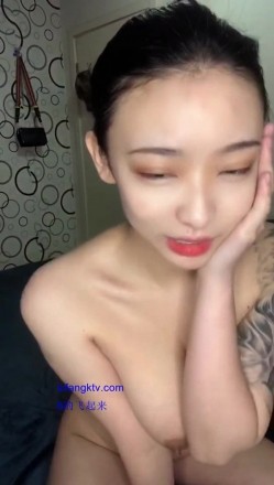 《最新震撼稀缺流出》青春无敌举牌圈抖音高颜巨乳写字女神Last反差定制，揉奶紫薇毫无保留，穿衣与不穿衣的区别 截图5