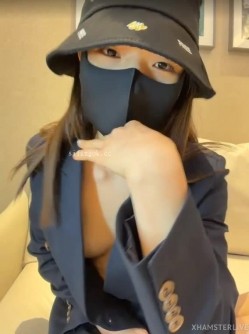 4S店销售女 【nidelaoshi】户外ktv~车里裸露 一字马骚货一枚 截图3