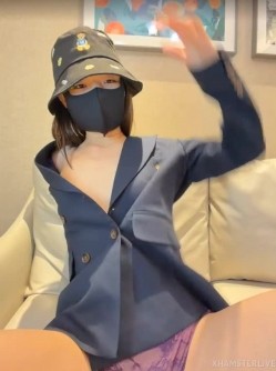 4S店销售女 【nidelaoshi】户外ktv~车里裸露 一字马骚货一枚 截图4
