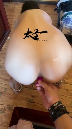 【重磅核弹】超高颜值车模女神【太子妃】SM调教露出啪啪 截图10