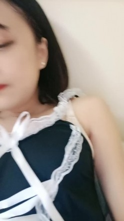 超清纯短发卡哇伊萌妹，居家全裸诱惑，毛毛浓密手指扣弄，闺蜜加入一起秀，互相揉捏奶子，翘起屁股掰穴给你看 截图4