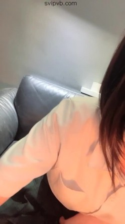 最新下海的无敌清纯短发美少女，这么清纯的脸蛋儿 真实360度无死角 声音巨好听 截图1