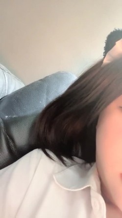 最新下海的无敌清纯短发美少女，这么清纯的脸蛋儿 真实360度无死角 声音巨好听 截图2