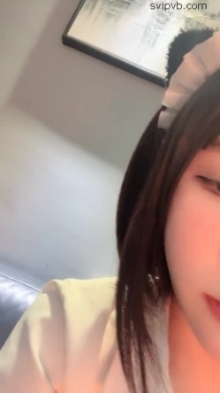 最新下海的无敌清纯短发美少女，这么清纯的脸蛋儿 真实360度无死角 声音巨好听 截图6