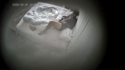 酒店偷拍可爱反差学妹与眼镜男友的游戏啪啪腻歪日常 截图2