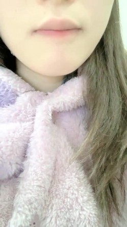 奶油草莓可爱多 核弹！校花女神【葡萄皮】宿舍大秀~这身材绝了~喷血强推~美妙尤物 截图2