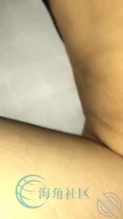 【超顶通奸 ️偷吃】 灌醉发小在旁边操他亲妈《我的大肉妈》滚烫肉棒刺入阿姨 爽到失控淫叫 一顿榨射 截图16