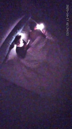 酒店偷拍 年轻情侣开房小哥开干前先给漂亮女友拍个淫照口爆后入不能少 截图6