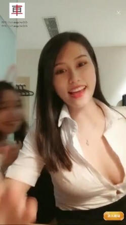 极品高颜冷艳御姐，反差小妈感女主播「金刚护撸娃」「小奶猫」密码房激情淫语撩骚，和姐妹下海大秀，互舔互口假鸡巴互插 截图13
