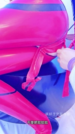 【超美高端 ️罕见露脸露点】极品Cos爆机少女『喵小吉』三月新作《人类补奸计划》性感明日香的使徒榨汁 超清4K原版 截图13