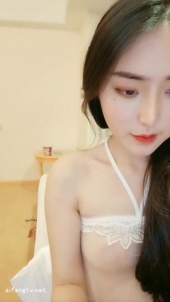 长得像大明星韩雪，颜值数一数二的清纯女神，还是个一线天美鲍，说话声音太嗲太好听了，全方位展示自己的美穴 截图11