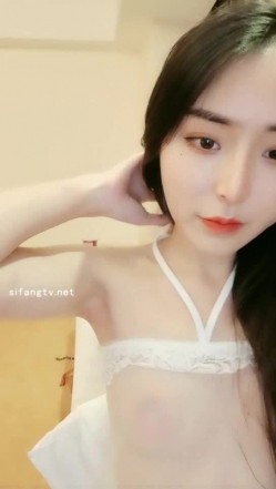 长得像大明星韩雪，颜值数一数二的清纯女神，还是个一线天美鲍，说话声音太嗲太好听了，全方位展示自己的美穴 截图16