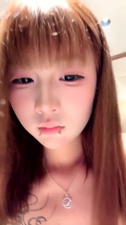 极品翘臀少女，21岁校花新人，双人实战啪啪大秀这颜值这屁股，绝了而且角度都很好超色超刺激，撸管神作 截图2