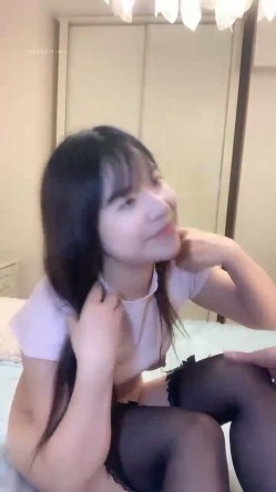 高颜值小情侣同居性爱合集！【蜜桃美少女】 截图10